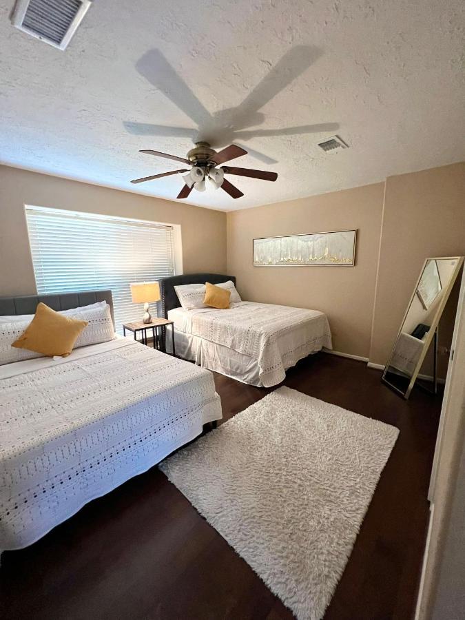 Centrally Located Houston Retreat! Sleeps 8, 10 Min To Downtown, Free Parking Екстер'єр фото