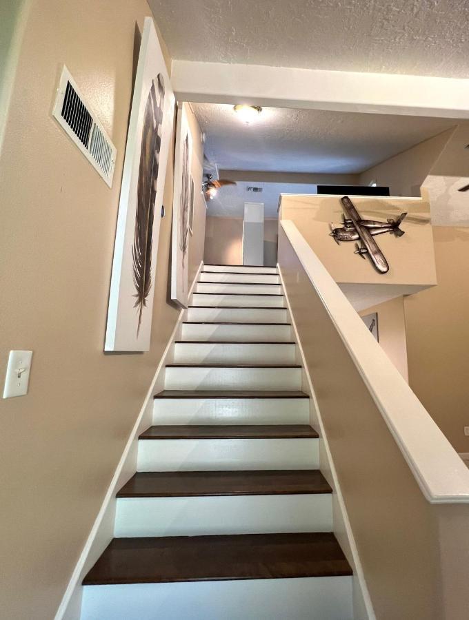 Centrally Located Houston Retreat! Sleeps 8, 10 Min To Downtown, Free Parking Екстер'єр фото